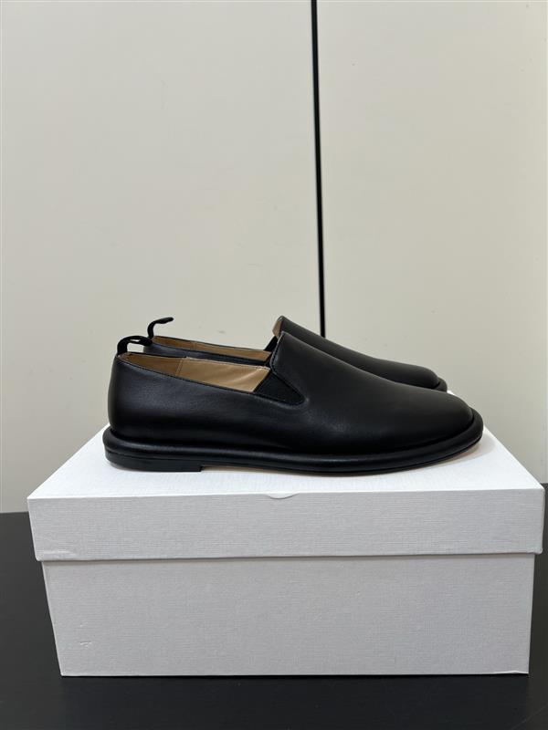 2025112812814588 290